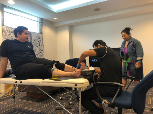 Matt Senam Physiotherapy Ampang | Back Pain, ACL, Headache, Stroke, Acupuncture, Sport Massage | Rehab Specialist