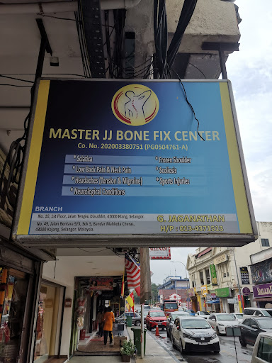 Master JJ Traditional Bone Therapist (Klang Branch) Master JJ Traditional Bone Therapist (Klang Branch)