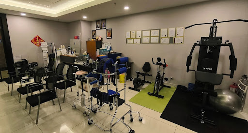 Qi Healthcare Group - Physiotherapy, TCM & Holistic Care - Spine,Scoliosis,Stroke Specialist&Holistic Rehab脊柱,侧弯中风专家&乐龄康复疗养